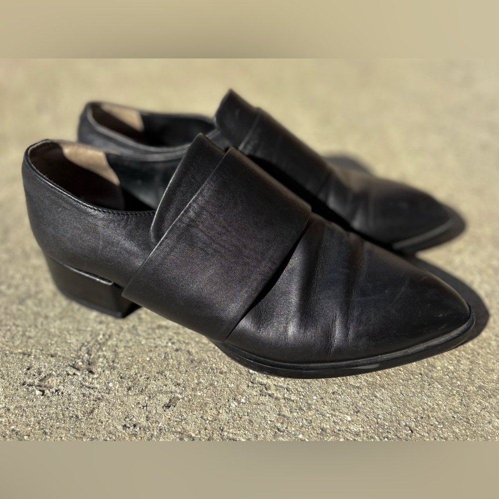 Tony Bianco Classic Dilla Black Leather Loafer Size 6.5